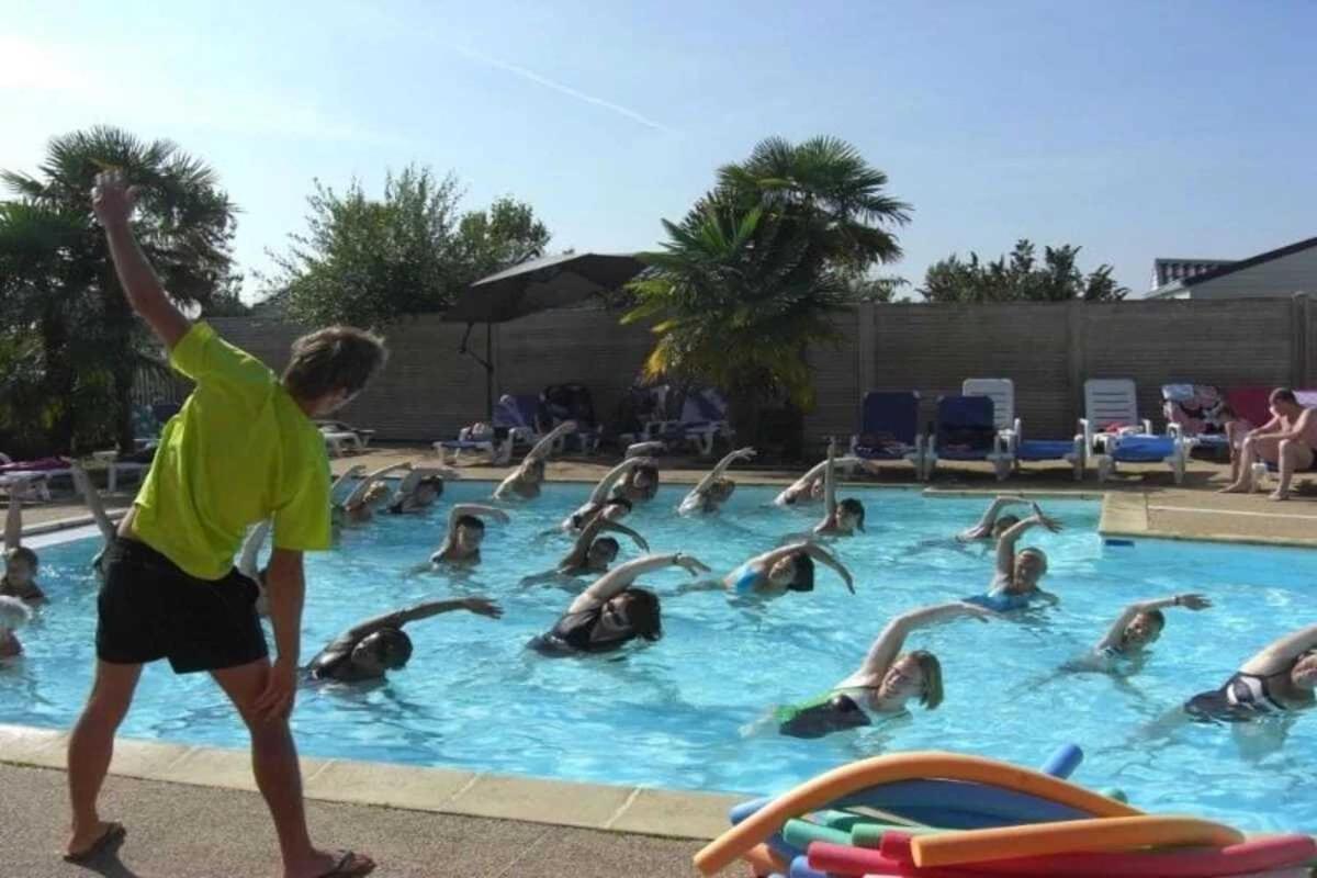 Camping 4 Etoiles - Piscine - Cca0Chh Hotel Fouesnant Eksteriør billede